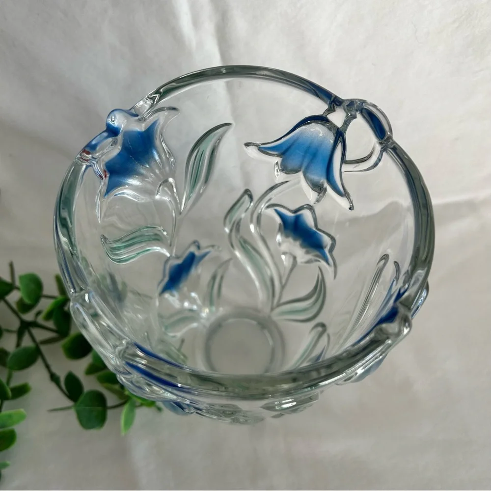 MIKASA • “Bluebell” Crystal Vase - Picture 3 of 6